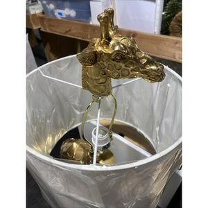 Modern Art Giraffe Table Lamp